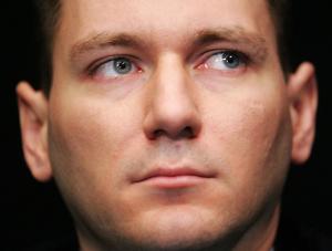 Prezes TVP zwalnia i tnie odszkodowania