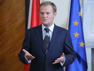 Tusk: Egoizm zmaga się z solidarnością