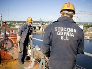 Rząd przyzna się komu sprzedał stocznie