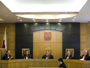 Prezydent chce umorzenia postępowania TK