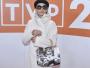 Justyna Steczkowska skryta pod białym płaszczykiem, za to z torbą z Audrey Hepburn 