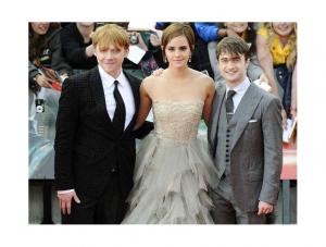 Suknia, w której Emma Watson pojawiła się na premierze II części filmu "Harry Potter i Insygnia Śmierci" do złudzenia przypomniała projekt Macieja Zienia.