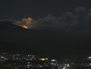 Erupcja wulkanu Mount Lokon