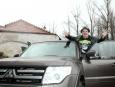 Krzysztof Skiba z zespołu Big Cyc i jego nowe mitsubishi pajero