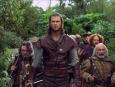 Myśliwy Chris Hemsworth na czele krasnali
