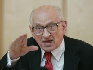Władysław Bartoszewski już nie jest profesorem
