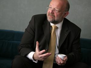 Prezydencki minister Piotr Kownacki wyśmiewa Donalda Tuska