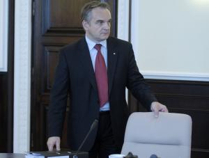 Pawlak znów pomrukuje na rząd