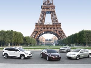 Cruze, orlando, volt i camaro - cztery gwiazdy Chevroleta w Paryżu