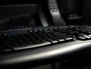 Prokuratura zajmie się internetowym szantażystą