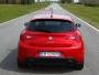 Alfa Romeo Giulietta 1750 TBI/235 KM w wersji Quadrifoglio Verde, czyli Monica Bellucci na torze