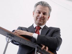 Minister od dróg kupuje nowe limuzyny
