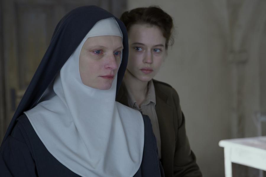 Agata Buzek: "Niewinne" to film o wartościach nieustannie ważnych