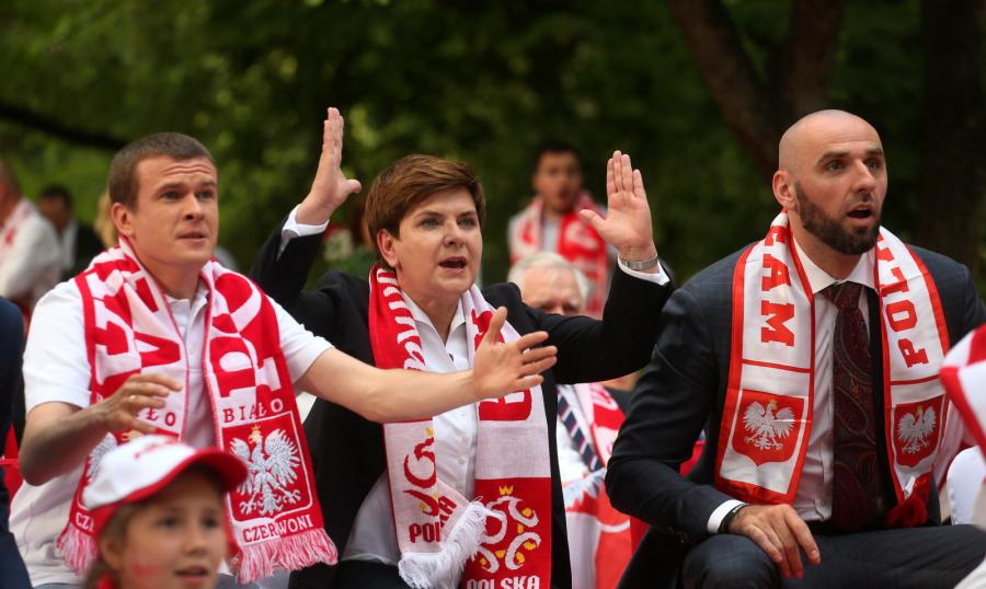 PREMIER SZYDŁO I MINISTROWIE TEŻ KIBICOWALI